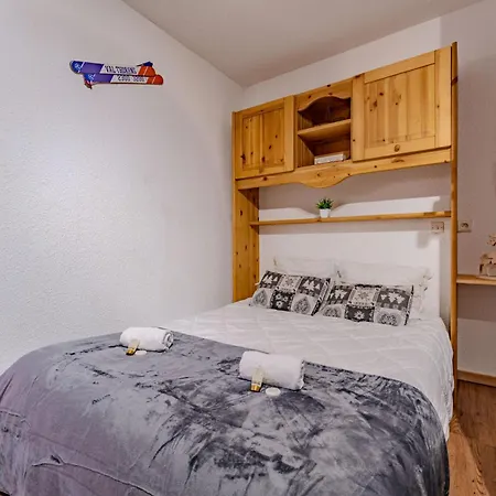 Appartement Charming - Ski-in Ski-out Access, 4 Guests, - Cimes De Caron *